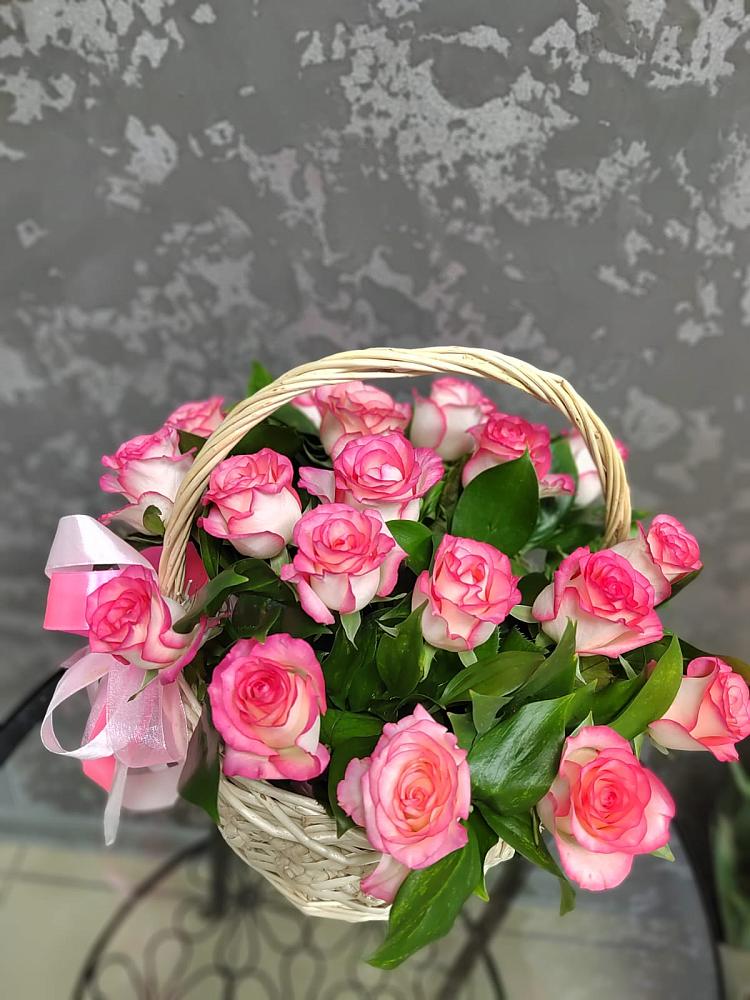 Композиция французская провинция в Александровке Подольского района Цветочная композиция из Розы в корзине в Александровке Подольского района
