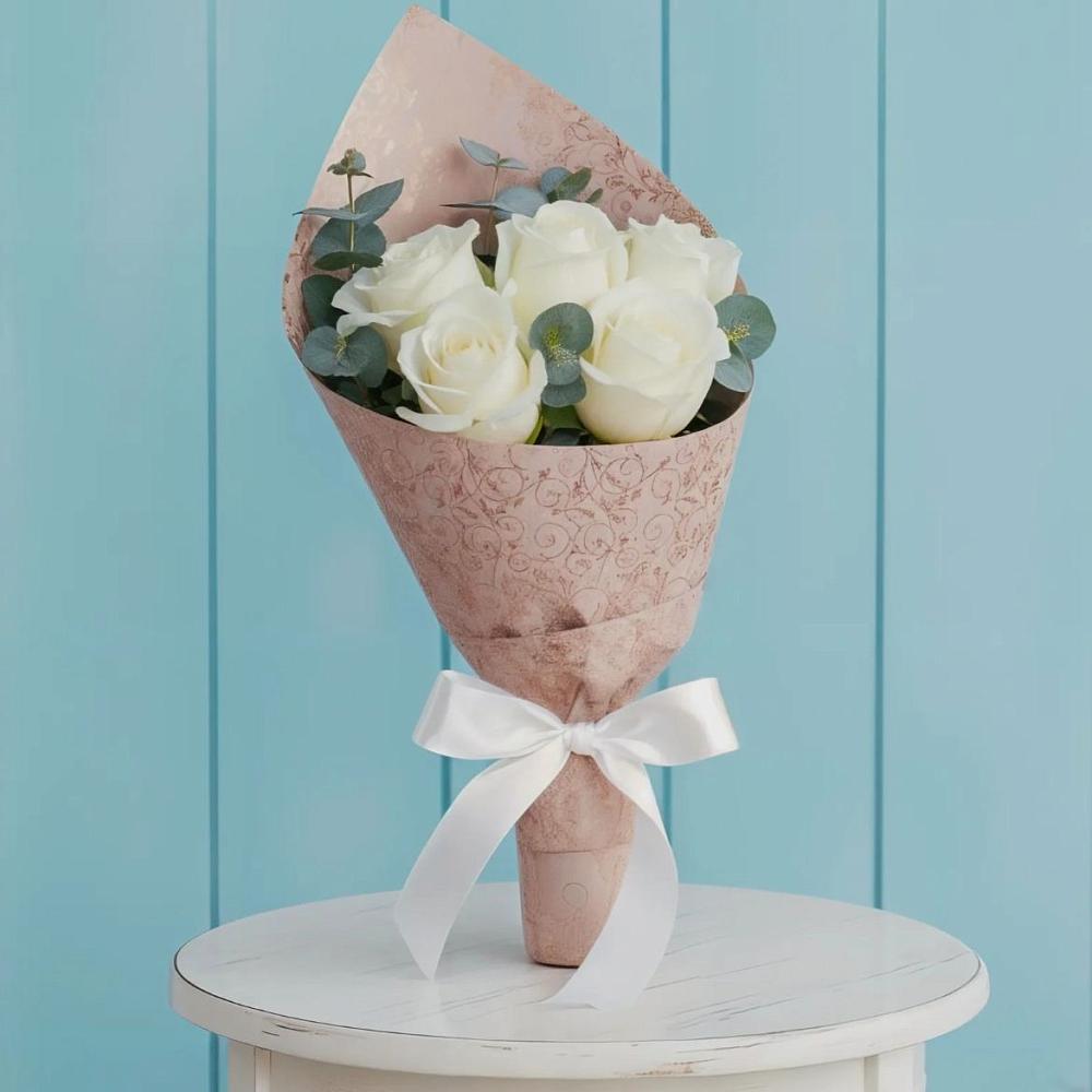 Букет цветов из: Розы в Александровке Подольского района