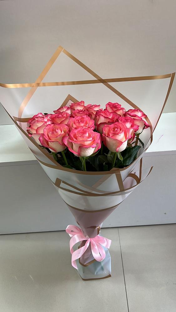 Розовые розы Сеньорита в Александровке Подольского района Букет Розовые розы Сеньорита в Александровке Подольского района