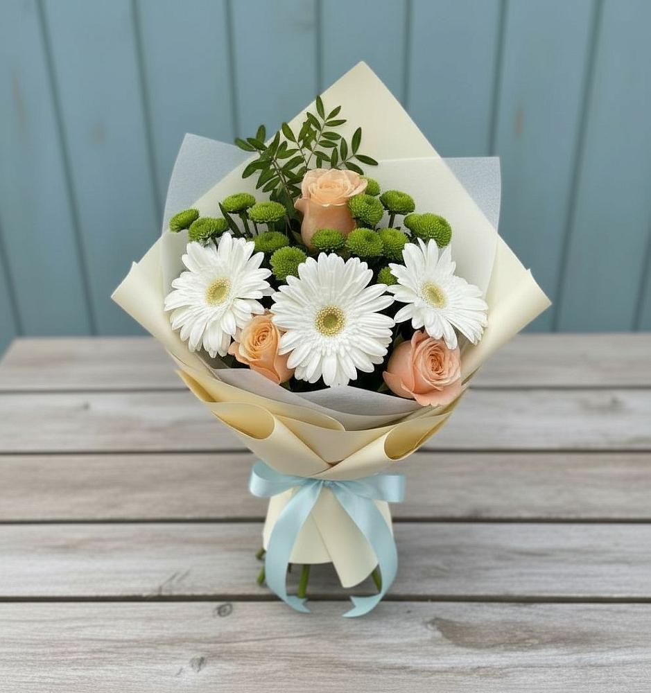 Букет герберы и розы в Александровке Подольского района Букет цветов из: Герберы, Розы и Хризантемы в Александровке Подольского района